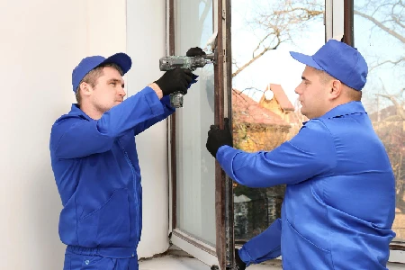 Residential Broken Glass Repair Solutions in Jasmine Estates, FL