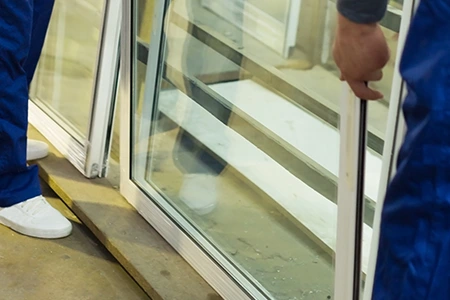 Commercial Glass Repair Technician in Jasmine Estates, FL