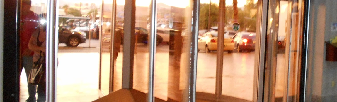 Storefront Glass Repair Cost in Jasmine Estates, FL