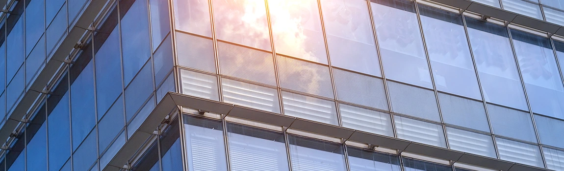 UV-Resistant Glass Experts in Jasmine Estates, FL